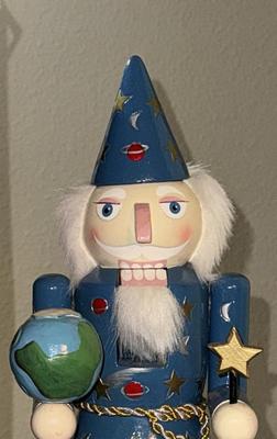 Merlin Christmas Nutcracker