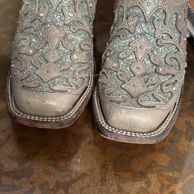 Sale Photo Thumbnail #1047: 3 Pair of Womens Shoes/Boots Size 7M Lightly Worn