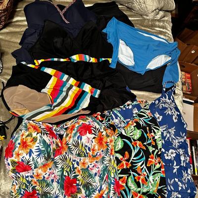 Sale Photo Thumbnail #1126: Women's Plus Size Bathing Suit Lot Mostly Cacique/Lane Bryant
Lots of Tops with the Bottoms rather than full suits or bikinis.
