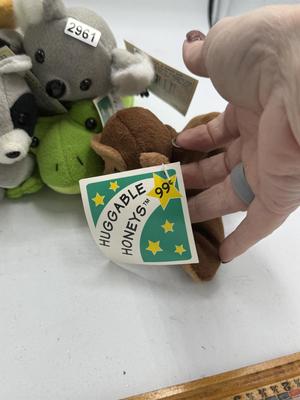 Sale Photo Thumbnail #818: .