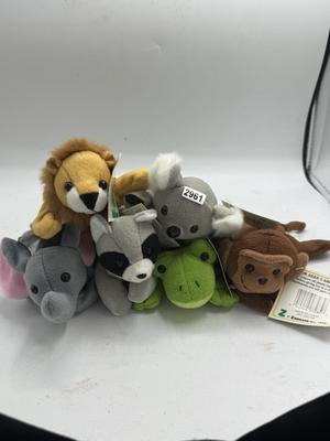 Sale Photo Thumbnail #817: .