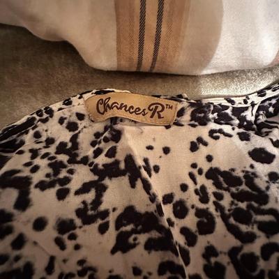 Sale Photo Thumbnail #1135: Women's Plus SIze Pajama Sets and Loungewear
XL & 1X