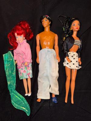 Disney Barbie Lot Aladdin Jasmine Ariel