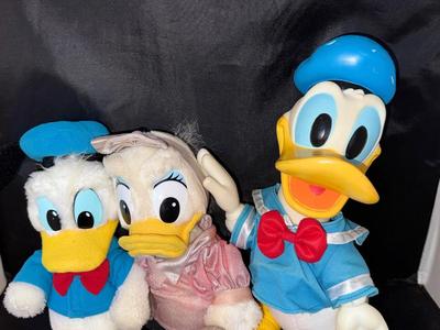 Disney Donald Duck Daisy and Nephew