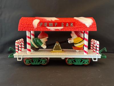 1986 New Bright Train Pump Car Disney Snow White Dwarves