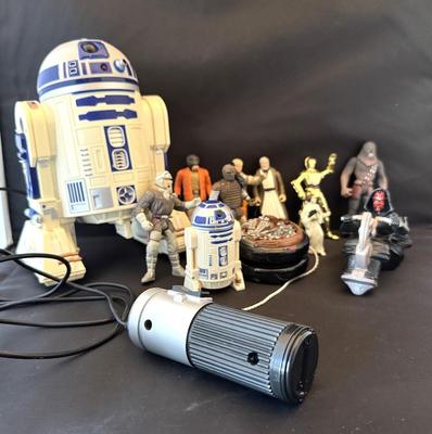 Star Wars 4" Action Figure Lot & R2D2 32
