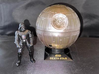 Star Wars Power of Force Galaxy Death Star & 1995 Darth Vader Power of Force