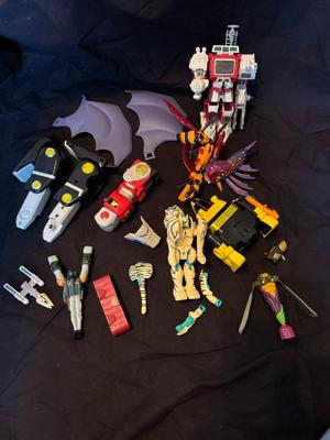 Transformer Loose Accessories Lot 1 - 18 Pieces