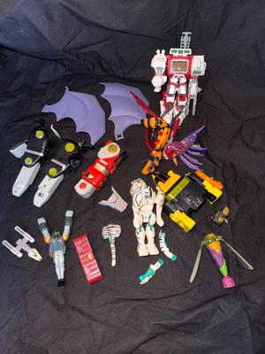 Transformer Loose Accessories Lot 1 - 18 Pieces