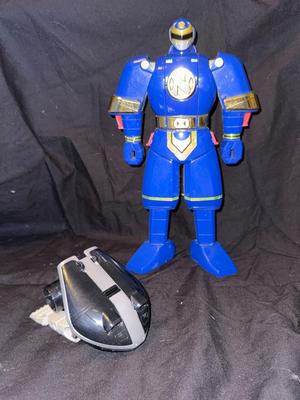 1995 Blue Mighty Morphin Power Ranger Transformer Delux 10.5:"