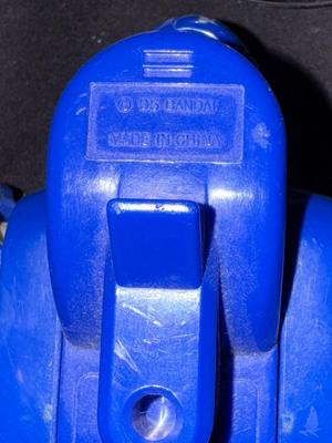 1995 Blue Mighty Morphin Power Ranger Transformer Delux 10.5:"