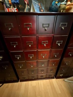 "Truckload LOT" includes contents of apartment as pictured in almost 200 images! - Bulk Buyer, Reseller, Major Collector -...