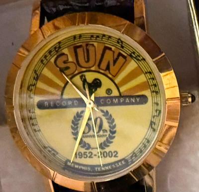 "Truckload LOT" includes contents of apartment as pictured in almost 200 images! - Bulk Buyer, Reseller, Major Collector -...