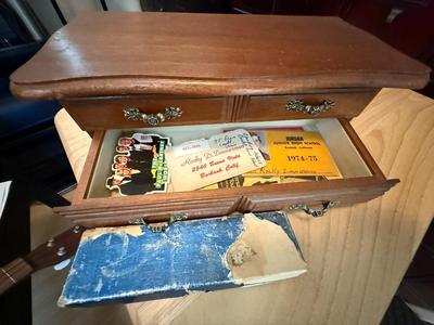 "Truckload LOT" includes contents of apartment as pictured in almost 200 images! - Bulk Buyer, Reseller, Major Collector -...