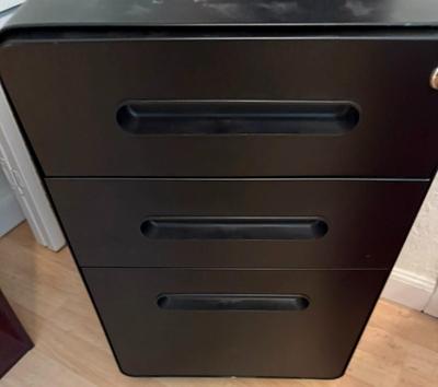 "Truckload LOT" includes contents of apartment as pictured in almost 200 images! - Bulk Buyer, Reseller, Major Collector -...