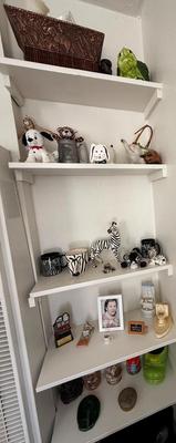 "Truckload LOT" includes contents of apartment as pictured in almost 200 images! - Bulk Buyer, Reseller, Major Collector -...