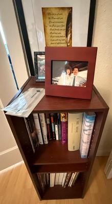 "Truckload LOT" includes contents of apartment as pictured in almost 200 images! - Bulk Buyer, Reseller, Major Collector -...