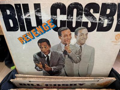 "Truckload LOT" includes contents of apartment as pictured in almost 200 images! - Bulk Buyer, Reseller, Major Collector -...