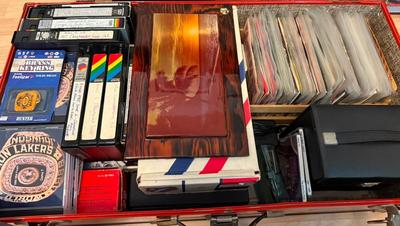 "Truckload LOT" includes contents of apartment as pictured in almost 200 images! - Bulk Buyer, Reseller, Major Collector -...