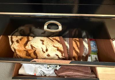 "Truckload LOT" includes contents of apartment as pictured in almost 200 images! - Bulk Buyer, Reseller, Major Collector -...