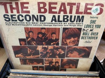 "Truckload LOT" includes contents of apartment as pictured in almost 200 images! - Bulk Buyer, Reseller, Major Collector -...