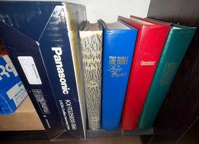 "Truckload LOT" includes contents of apartment as pictured in almost 200 images! - Bulk Buyer, Reseller, Major Collector -...