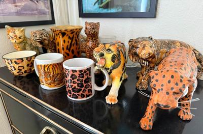 "Truckload LOT" includes contents of apartment as pictured in almost 200 images! - Bulk Buyer, Reseller, Major Collector -...