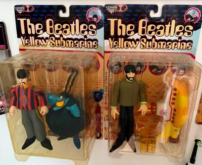 "Truckload LOT" includes contents of apartment as pictured in almost 200 images! - Bulk Buyer, Reseller, Major Collector -...