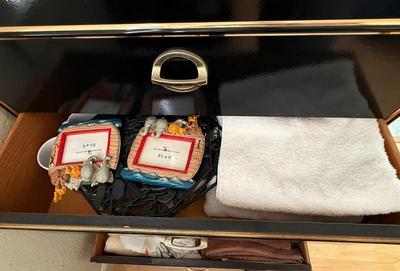 "Truckload LOT" includes contents of apartment as pictured in almost 200 images! - Bulk Buyer, Reseller, Major Collector -...