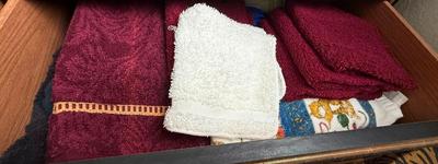 "Truckload LOT" includes contents of apartment as pictured in almost 200 images! - Bulk Buyer, Reseller, Major Collector -...