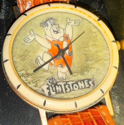 "Truckload LOT" includes contents of apartment as pictured in almost 200 images! - Bulk Buyer, Reseller, Major Collector -...