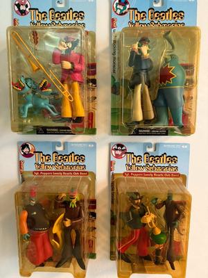 "Truckload LOT" includes contents of apartment as pictured in almost 200 images! - Bulk Buyer, Reseller, Major Collector -...