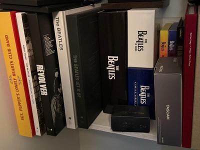 "Truckload LOT" includes contents of apartment as pictured in almost 200 images! - Bulk Buyer, Reseller, Major Collector -...