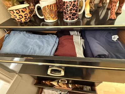 "Truckload LOT" includes contents of apartment as pictured in almost 200 images! - Bulk Buyer, Reseller, Major Collector -...