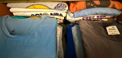 "Truckload LOT" includes contents of apartment as pictured in almost 200 images! - Bulk Buyer, Reseller, Major Collector -...