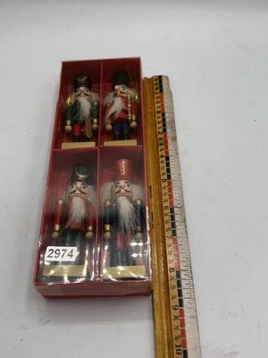 Sale Photo Thumbnail #868: .