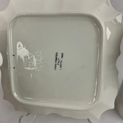 K197 Vietri Plate With Ironstone Bottles