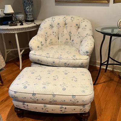 A206 Lauws Interior Deisgn Upholstered Chair & Ottoman