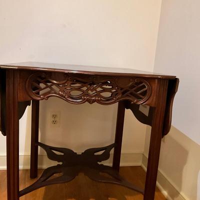 A219 Vintage BAKER Historic Charleston Mahogany Georgian Drop Leaf Pembroke Table