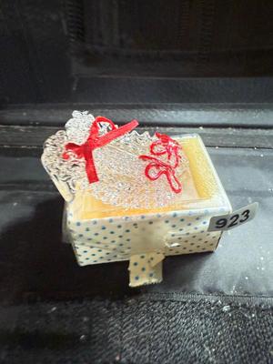 Sale Photo Thumbnail #980: .