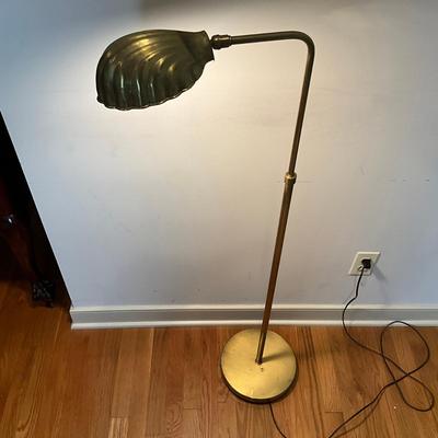 B223 Vintage Brass Clam Shell Floor Lamp
