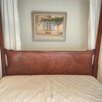 M237 Mahogany Four Poster Bed With Linen Canopy & Bed Skirt
