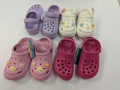 Crocs Size 7/8