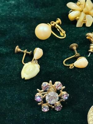 Miscellaneous Pearl-like and Rhinestone Earring lot