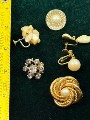 Miscellaneous Pearl-like and Rhinestone Earring lot