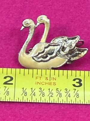 Swan pins