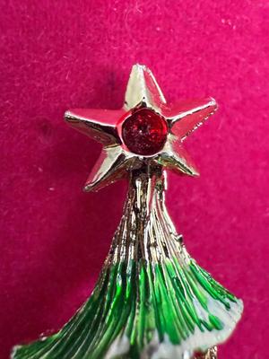 Christmas Tree Pin