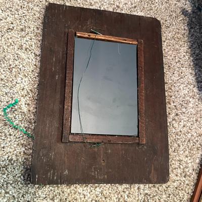 Lot of 4 Decor Items