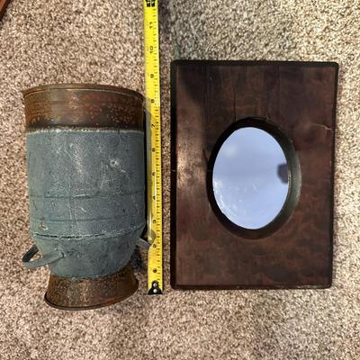 Lot of 4 Decor Items