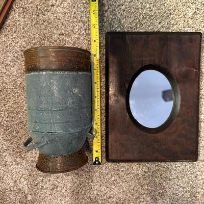 Lot of 4 Decor Items